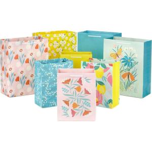 Hallmark Spring Gift Bags in Assorted Sizes (8 Bags: 4 Medium 9″, 4 Large 13″) Florals, Lemons, Teal, Pink and Yellow for Easter, Birthdays, Mother’s Day, Bridal Showers(Floral)